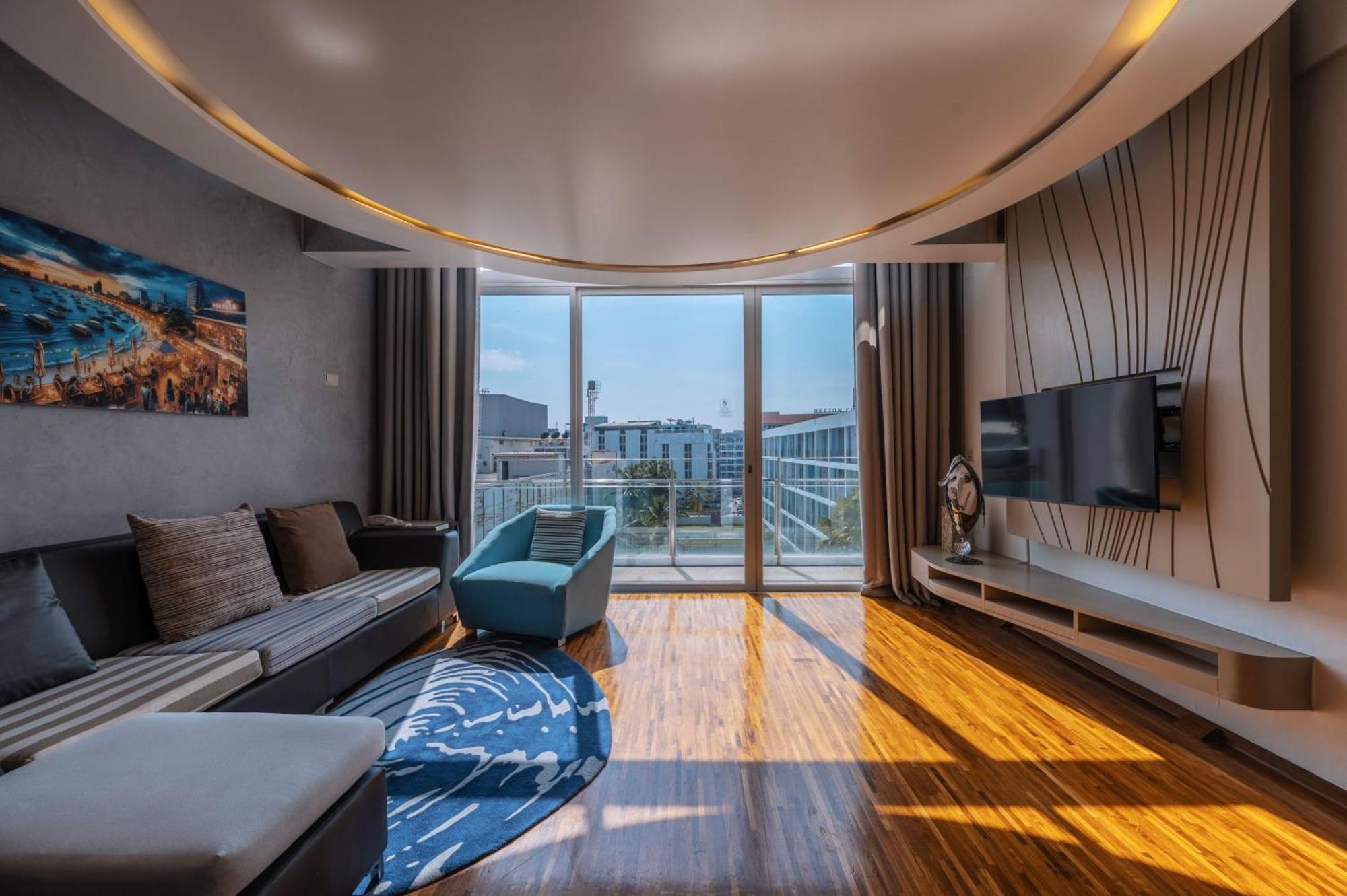 Hotel Baraquda Heeton Pattaya By Compass Hospitality Ngoại thất bức ảnh