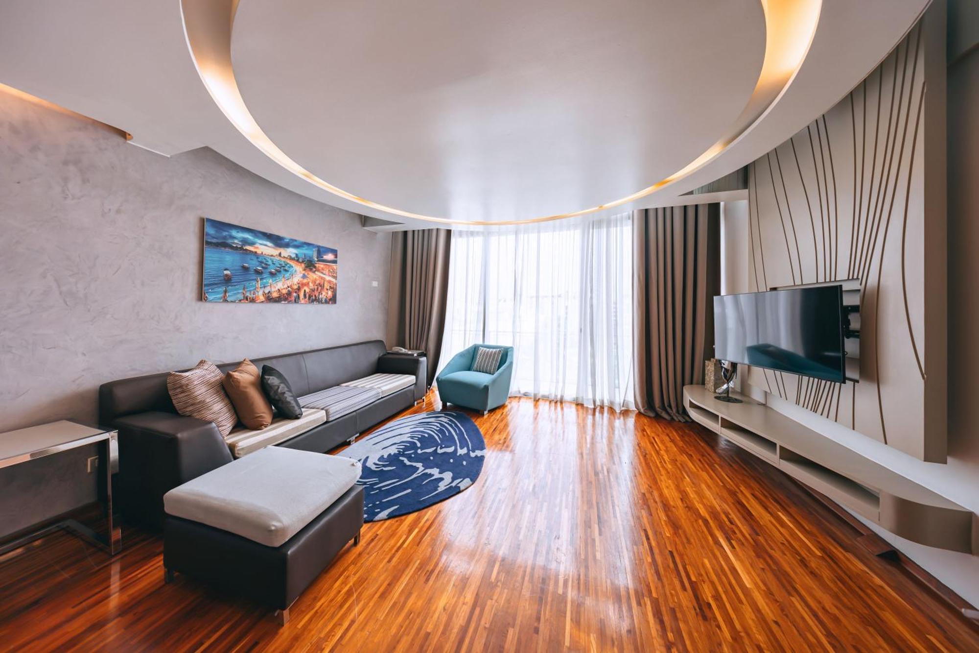 Hotel Baraquda Heeton Pattaya By Compass Hospitality Phòng bức ảnh