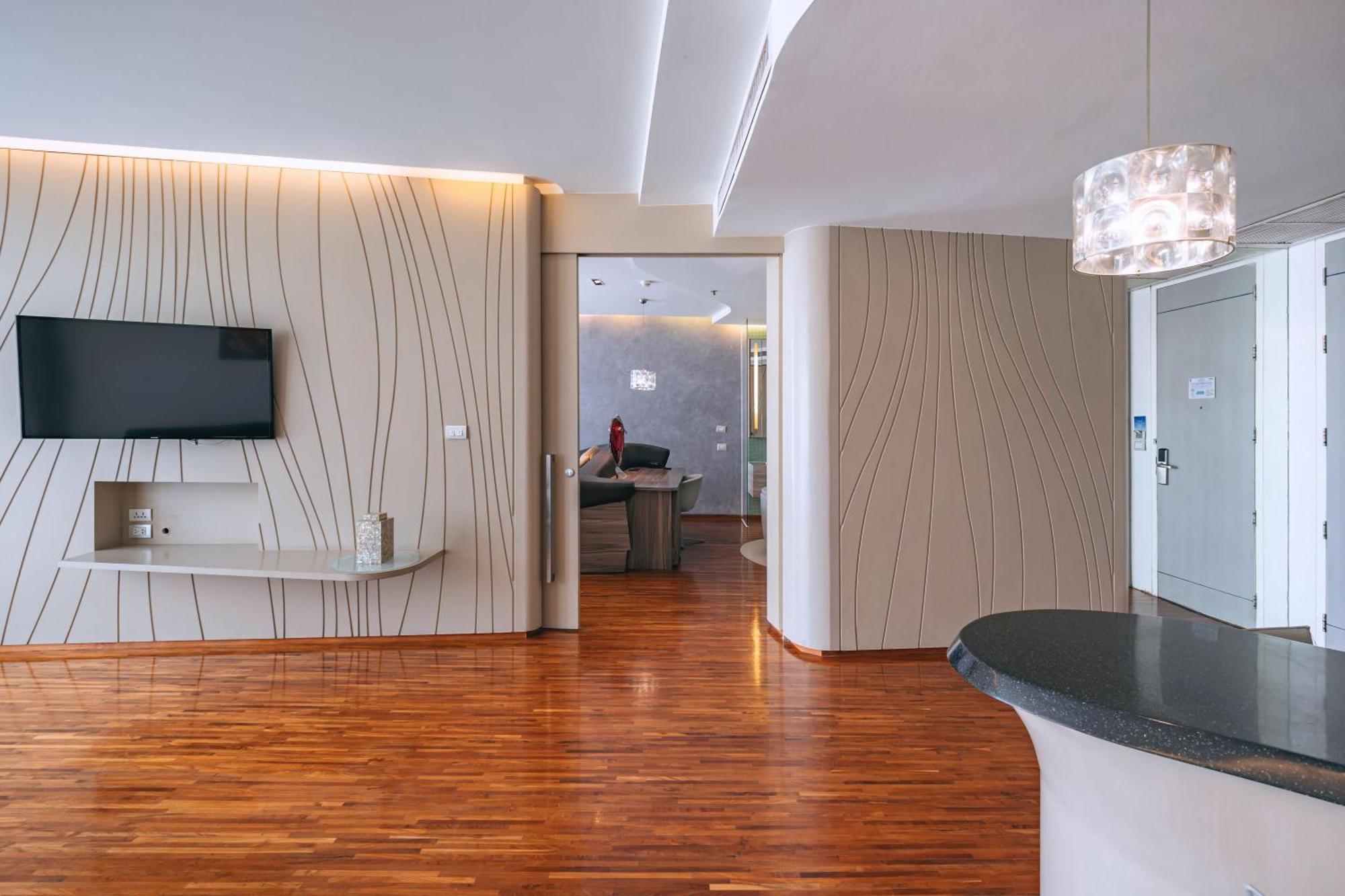 Hotel Baraquda Heeton Pattaya By Compass Hospitality Phòng bức ảnh