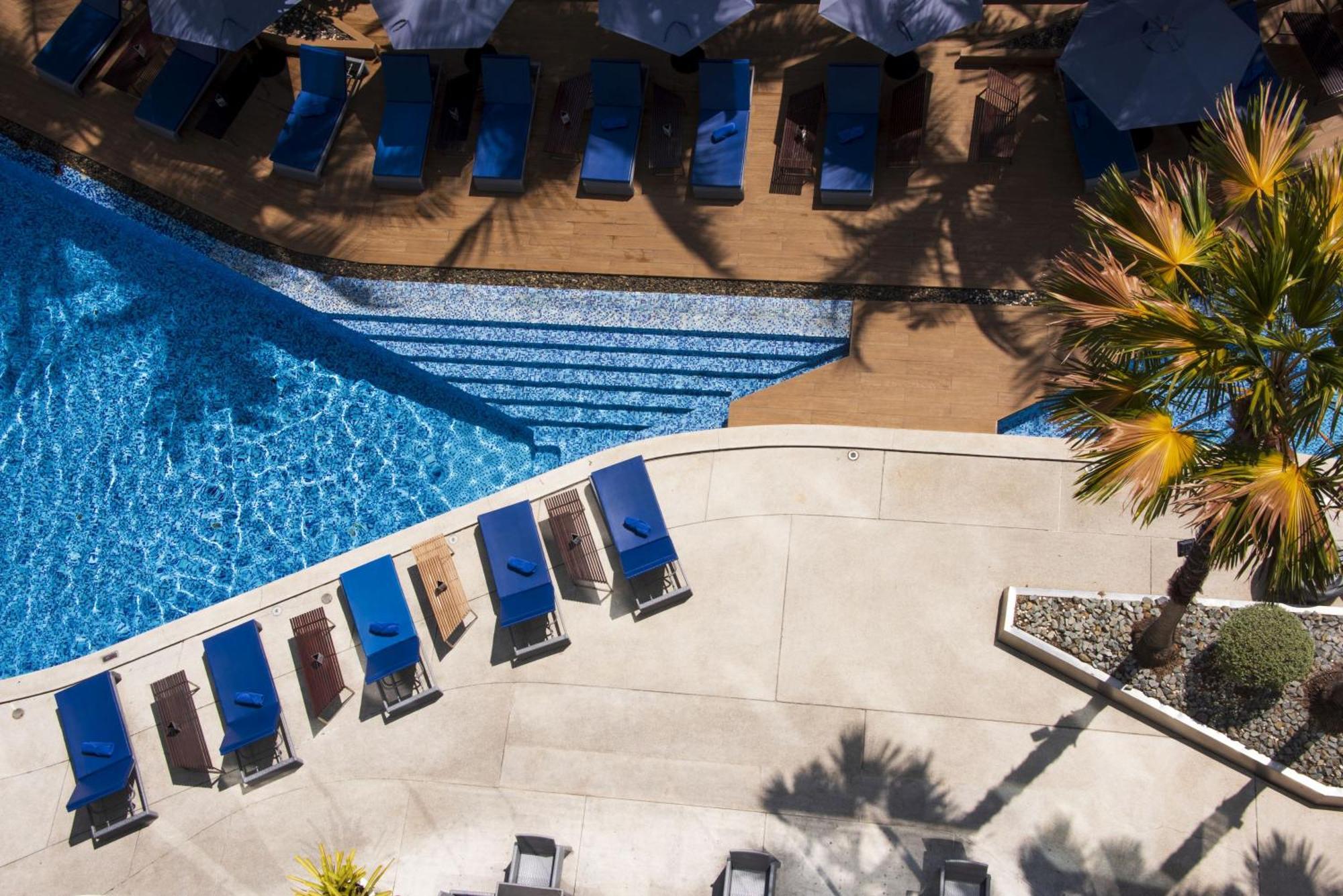 Hotel Baraquda Heeton Pattaya By Compass Hospitality Ngoại thất bức ảnh